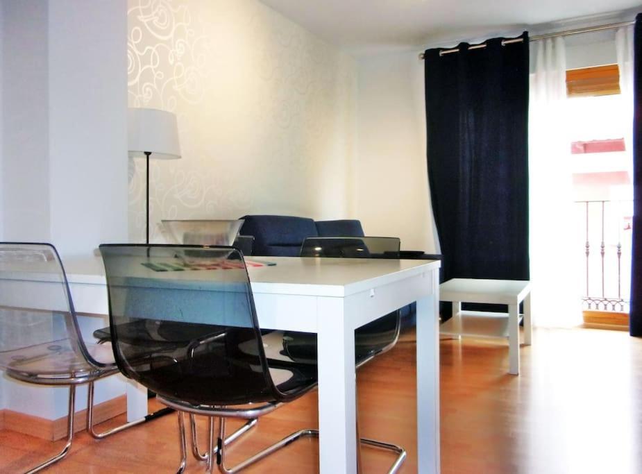 Beautiful Apartment In Calle Mayor Alicante Exteriér fotografie